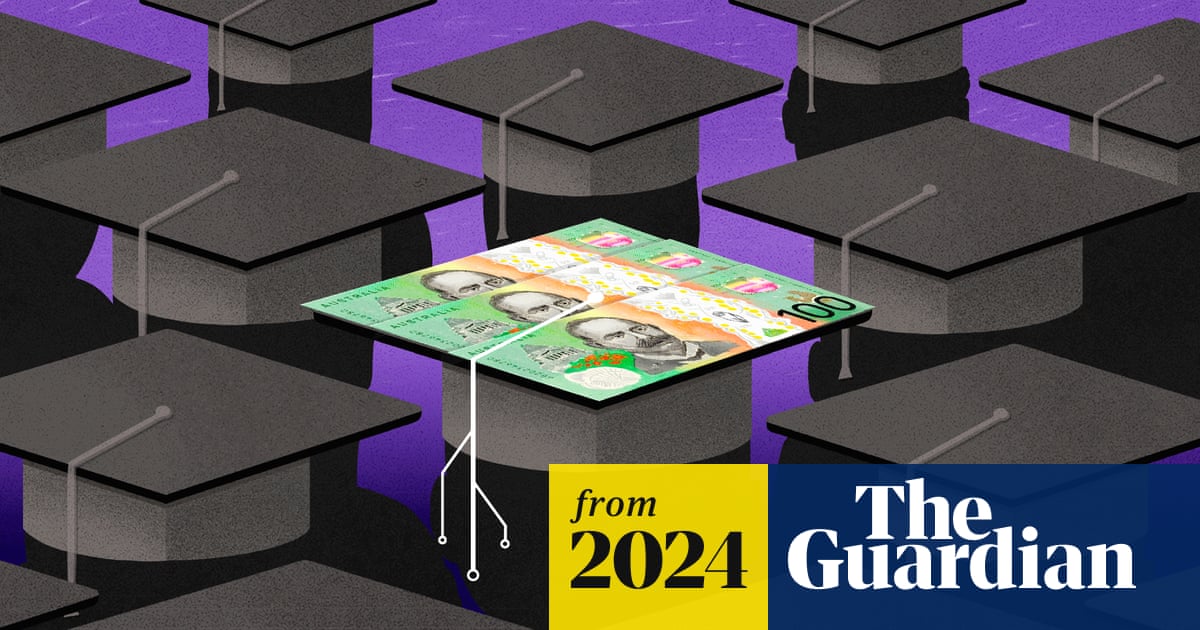 sinobabble's tweet card. Academics say universities have turned a blind eye to language shortcomings because of the revenue generated from international student fees