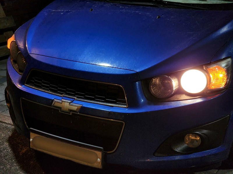 MYRIDE_tistory's tweet card. 여는 글 지금이야 노인이 된 제 차도 구입해올 당시였던 2013년에는 참 젊었네요. 지금이야 번호판을 아래로 살짝 내린 상태이긴 하지만 차를 처음 가져왔을 때는 아래와 같이 번호판이 원래 위치에 있었습니다. 이렇게 보니 참 차도 젊었고 깨끗했네요. 제가 번호판을 내린 이유와 그렇게 할 수 있었던 근거 그리고 그 결과에 대해 이야기해보려 합니다. 굳이...