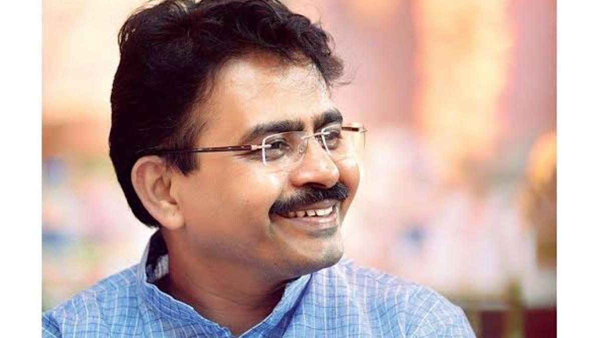 aajtak's tweet card. कांग्रेस के राज्यसभा सांसद राजीव सातव का रविवार को निधन हो गया. राजीव पिछले कई दिनों से कोरोना से जूझ रहे थे. कांग्रेस प्रवक्ता रणदीप सुरजेवाला ने ट्वीट कर इस बात की जानकारी दी.