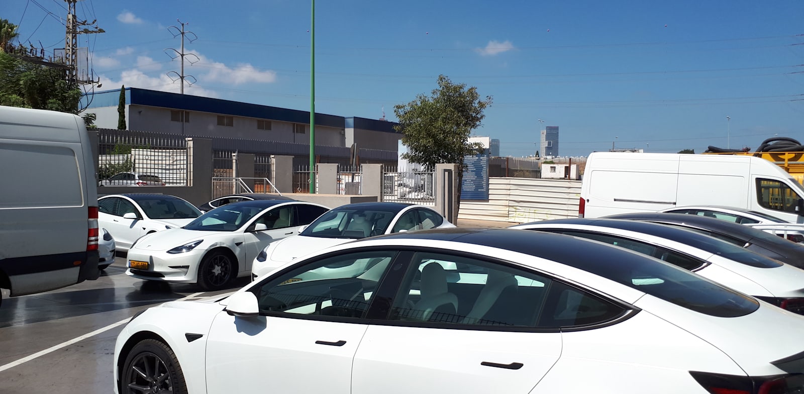 GlobesEnglish's tweet card. Tesla has initiated 'preventative action' in Israel to repair a fault with the air conditioners in Tesla 3 models manufactured in China.