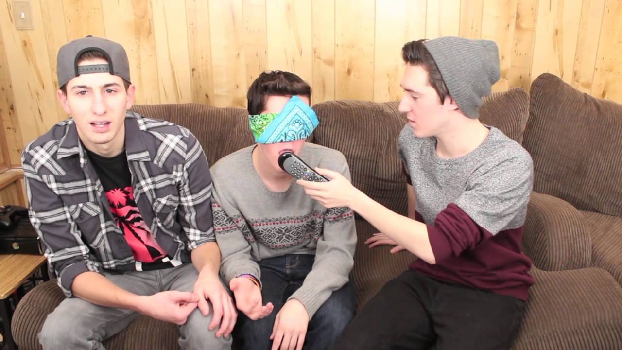 Nick_TheHat's tweet card. LICK MY FACE CHALLENGE