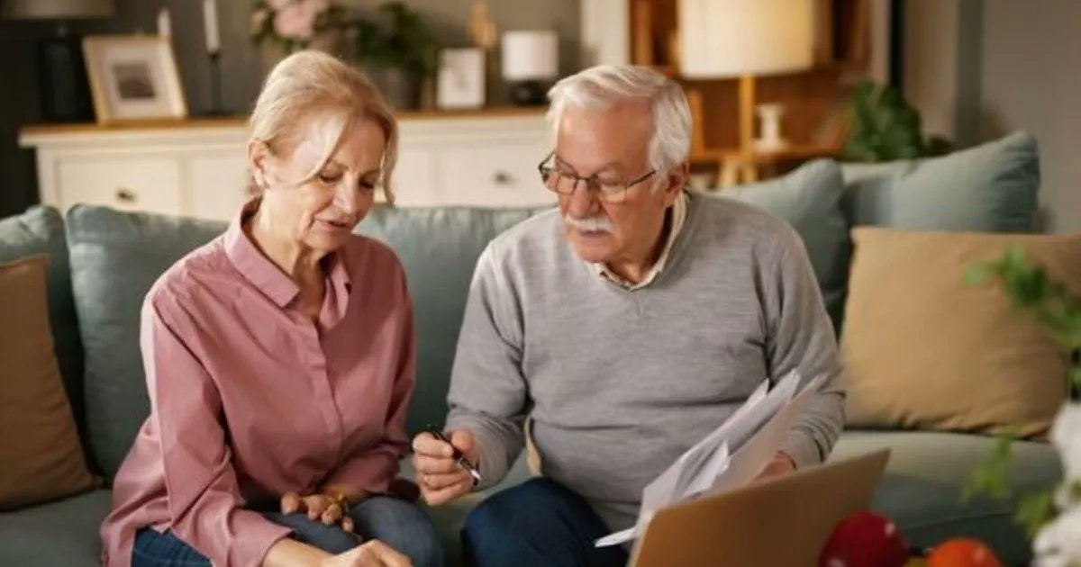 TPensions's tweet card. 82 per cent of those aged over-65 want the Triple Lock policy maintained, but just 21 per cent of 18 to 24 year olds do.