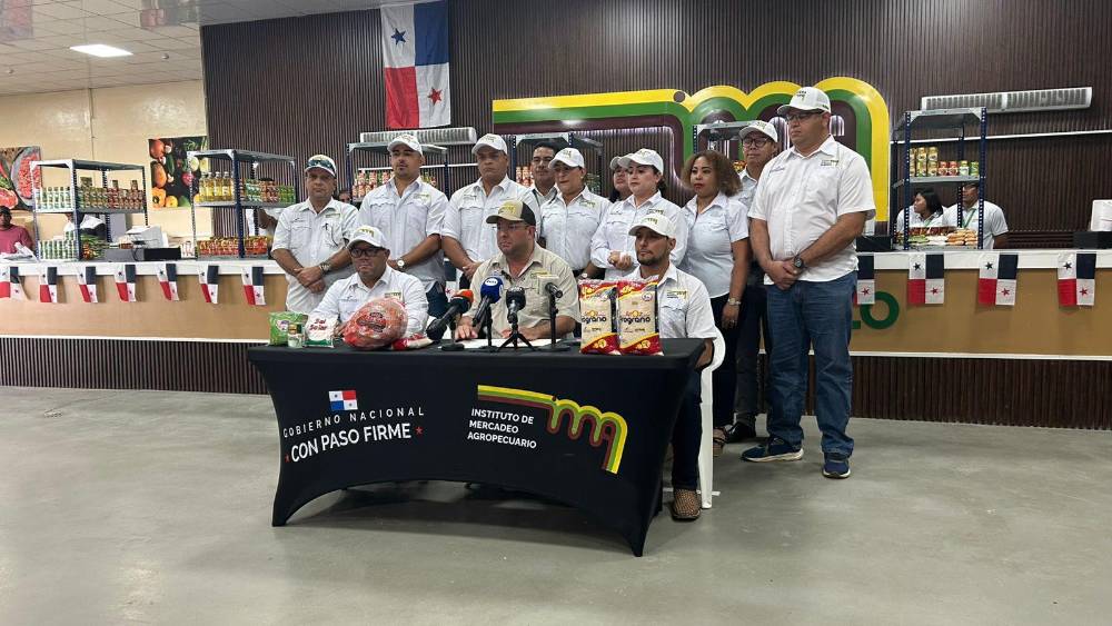 MetroLibrePTY's tweet card. El próximo 2 de diciembre se iniciarán las Naviferias en varios puntos del territorio nacional. El Instituto de Mercadeo Agropecuario (IMA) informó que esta fecha será del 2 al 5 de diciembre en las...