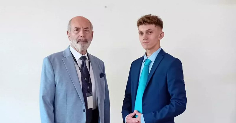 Tweet card summary image