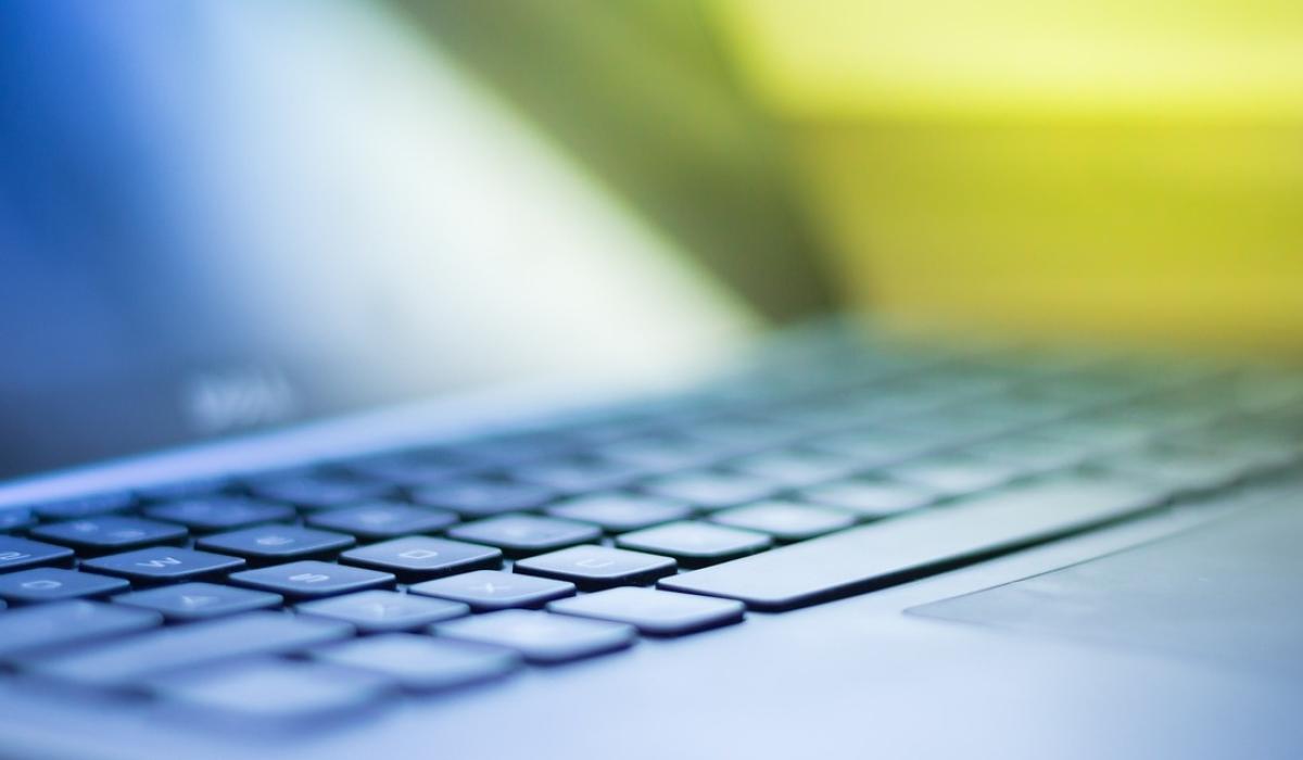 wong_denton's tweet card. The workshop will take place in Cashel Library this weekend.