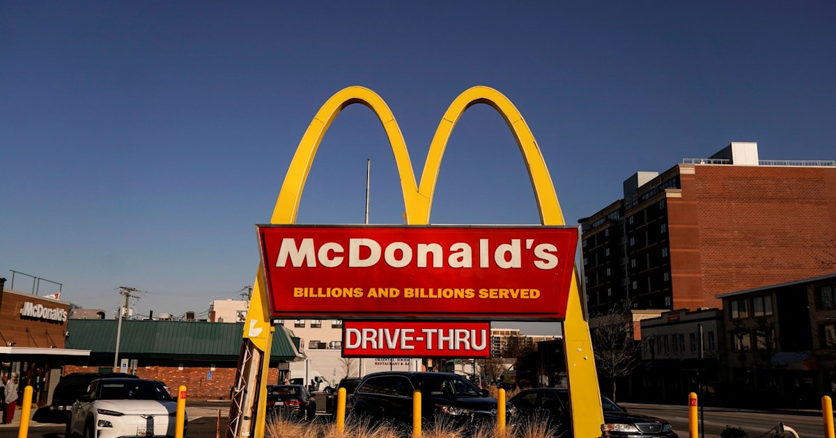 FIFI_Egypt's tweet card. 【ニューヨーク=朝田賢治】米マクドナルドは6日、多様性確保の目標を廃止すると発表した。米国内の保守系活動家からの圧力を受けたとみられる方針転換で、世界各国15万人の社員の働き方に影響が出る可能性がある。米国では小売最大手ウォルマートなども相次ぎDEI（多様性、公平性、包摂性）の取り組みを縮小しており、同国発のグローバル企業の代表格であるマクドナルドも変更を迫られたかたちだ。マクドナルドはクリス