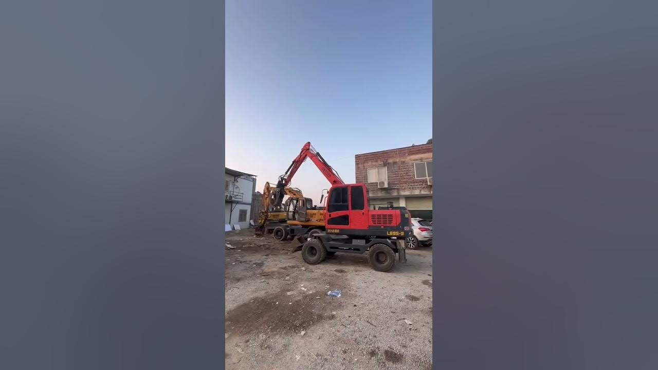 sinoloader's tweet card. 2020.8 wheel excavator doosan hyundai same model