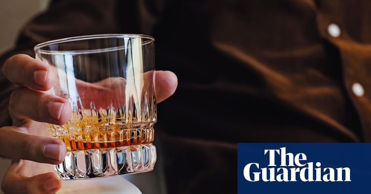 InstAlcStud's tweet card. Health experts urge ministers to do more to tackle drinking-related harm by bringing in minimum unit pricing