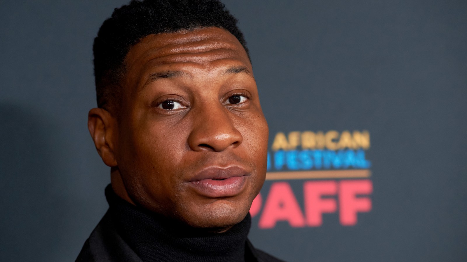 ContentForAll's tweet card. Jonathan Majors admitted to strangling an ex-girlfriend in a previously unreleased audio recording obtained by Rolling Stone.