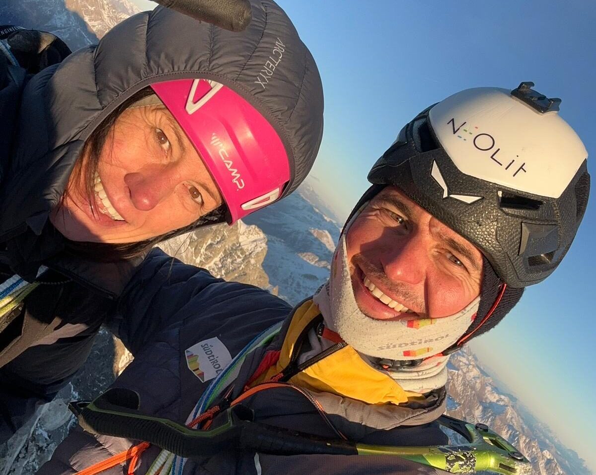 ExplorersWeb's tweet card. Simon Gietl used the low temperatures in South Tyrol to redpoint a hard M8 route he had opened solo last spring. Ines Papert supported him during the climb.