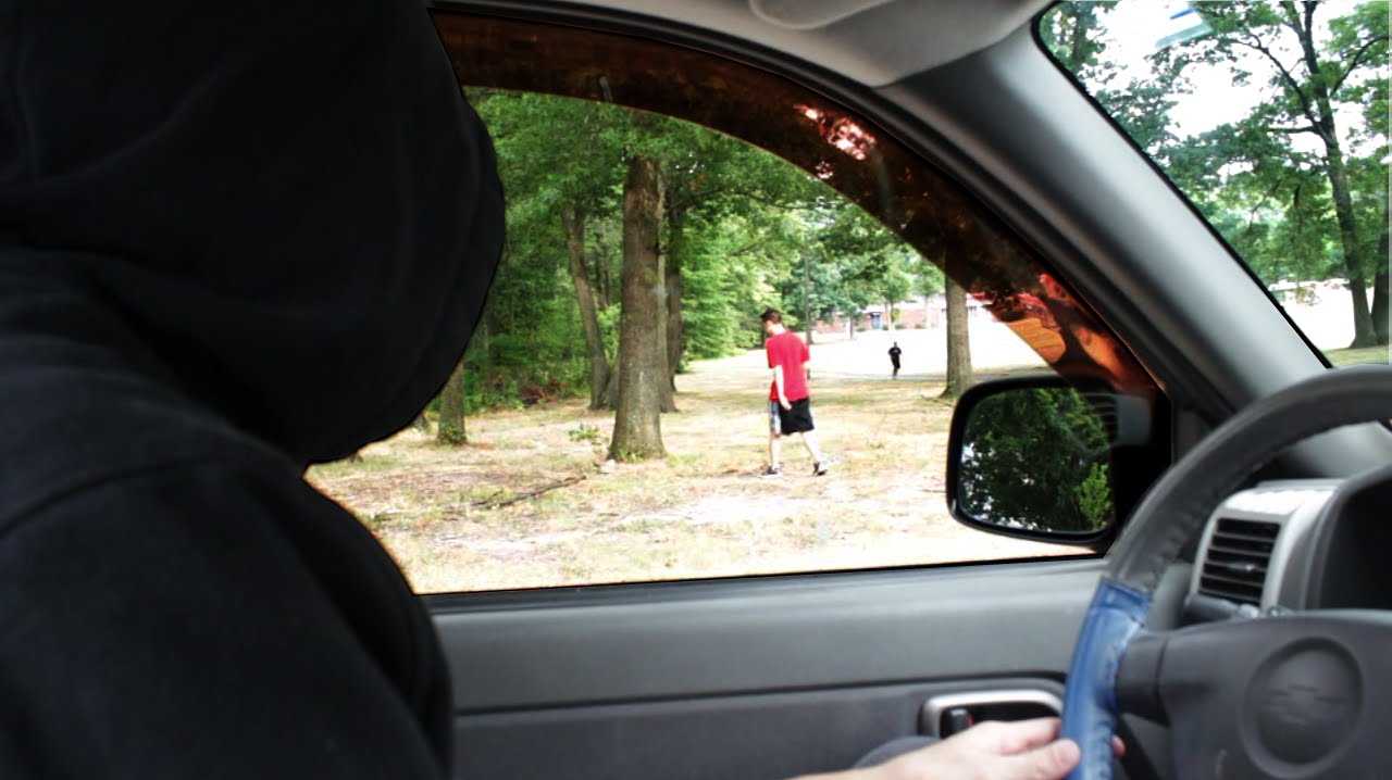 AdamBongo's tweet card. STALKER PRANK ON BEST FRIEND