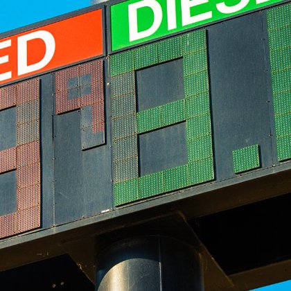 Tweet card summary image