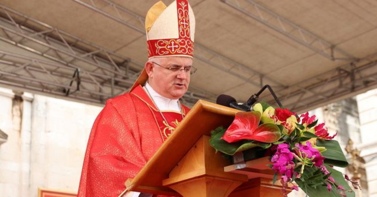 Bitnonet's tweet card. Koncert suvremene kršćanske glazbe „Rijeka se budi“, održan 9. studenog u Dvorani mladosti na Trsatu, bio je za sve koji su u njemu sudjelovali prekrasno glazbeno i duhovno buđenje. Bila je to večer...