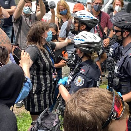 Tweet card summary image