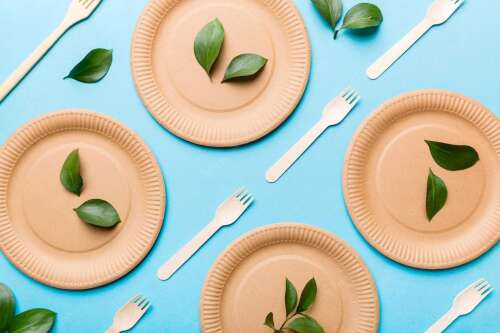 refuseandreuse's tweet card. ‘Tis the season for stuff! Fun things such as stuffing a turkey, stuffing a stocking, buying stuff, wrapping stuff and giving stuff. Unfortunately most stuff comes wrapped in plastic, which then has...