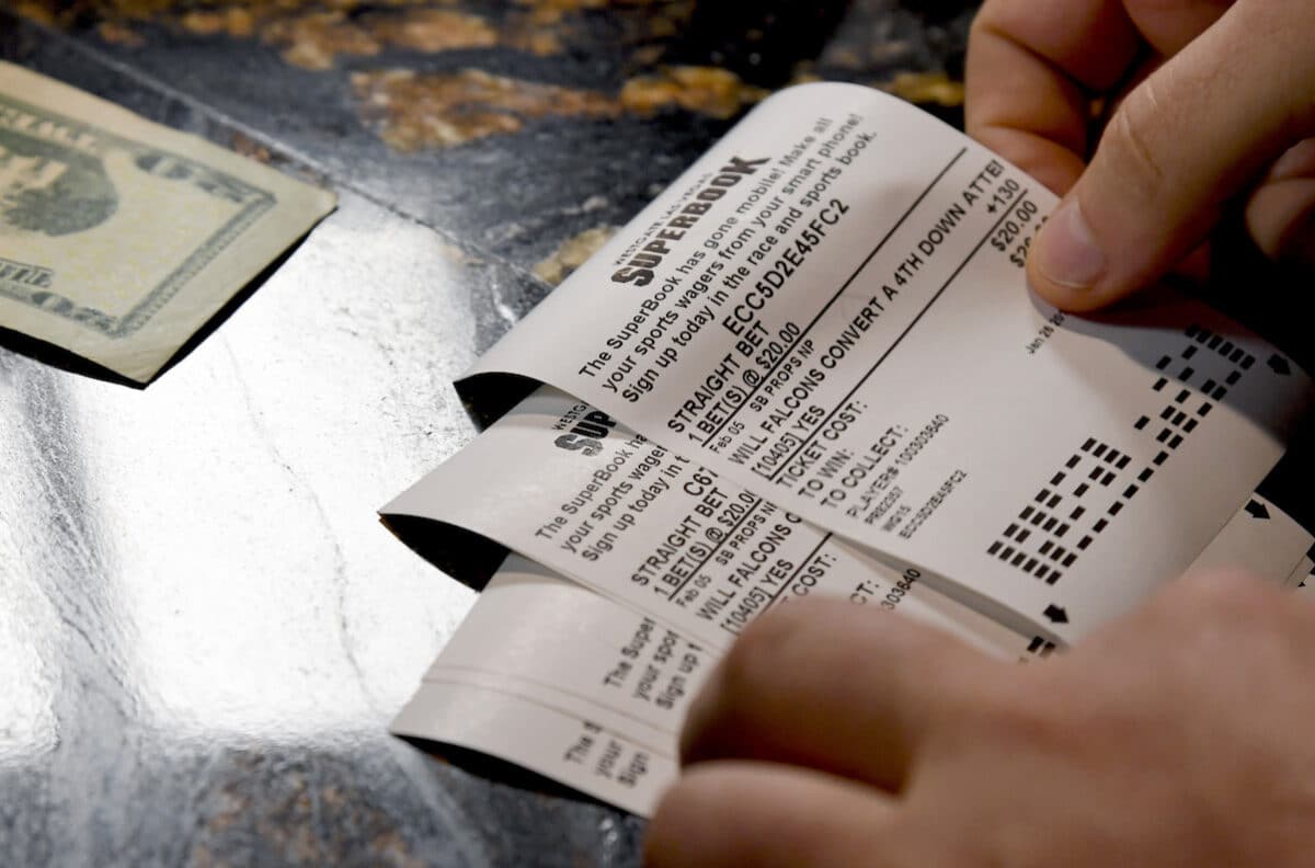 capjack2000's tweet card. Classifying someone as a pro or recreational bettor can often be too simplistic, but what else should they be called?