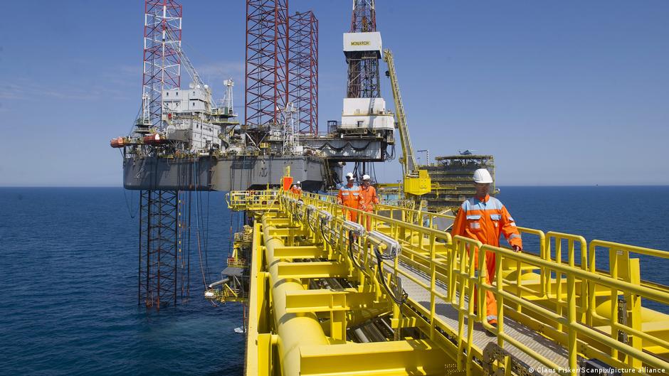 EarthAccounting's tweet card. The louder the lobbying, the clearer the fear. Ten years on, the Paris Agreement has reshaped energy politics, and the pushback from the fossil fuel sector is still mounting.