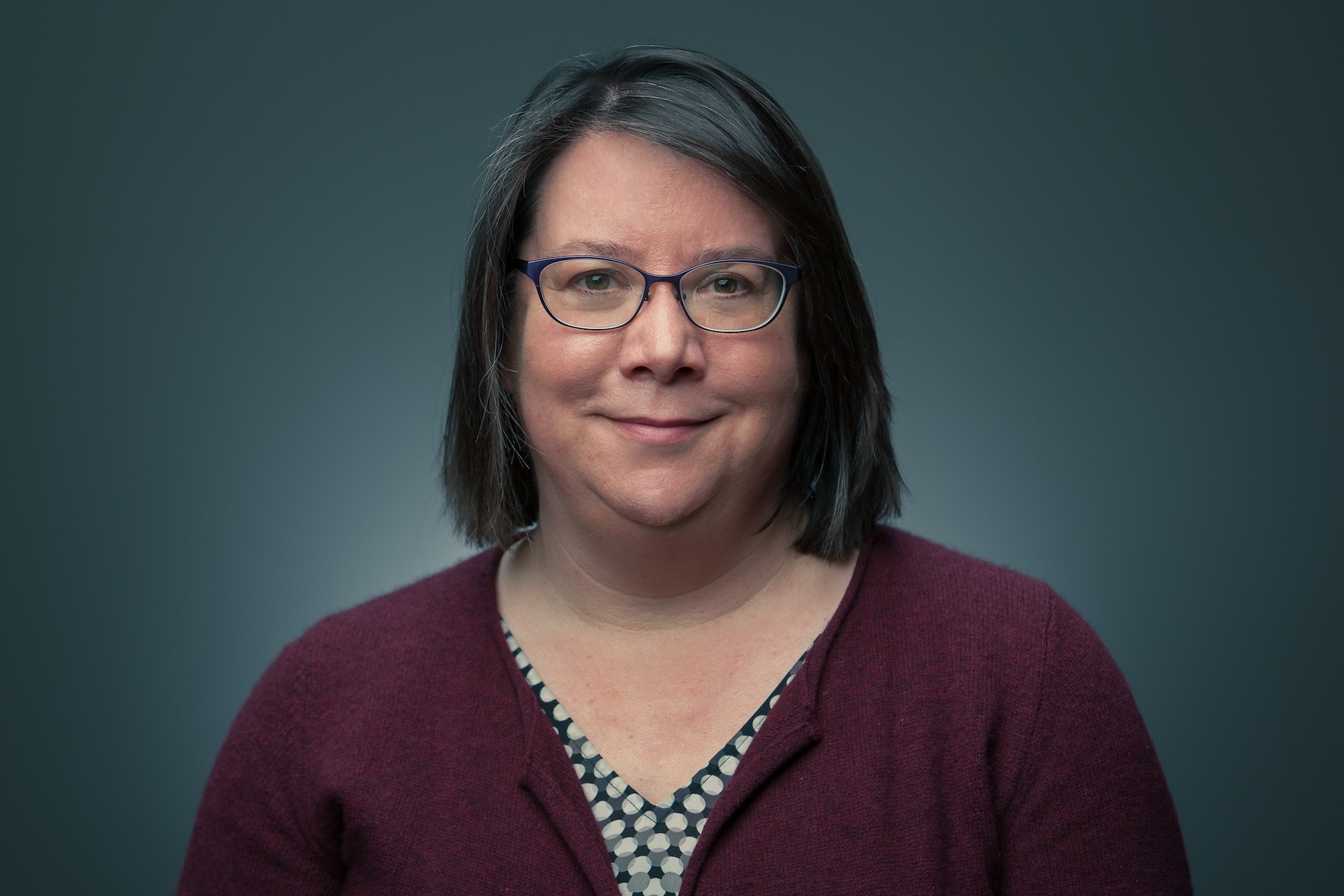 UWBothell's tweet card. Dr. Rachel Scherr receives $1 million National Science Foundation grant to boost students’ critical thinking and experimentation skills.