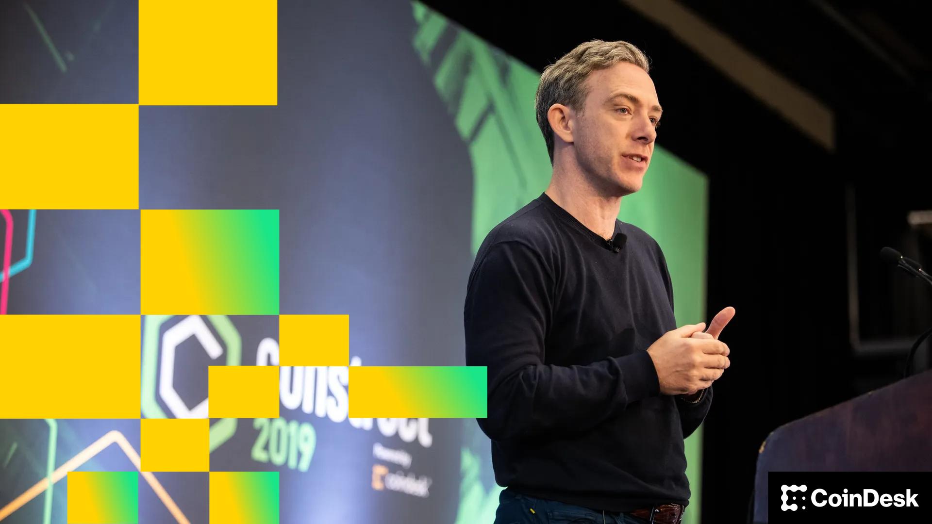 TokenSlayerX's tweet card. Internet Computer bets on AI as the new tech stack, aiming to outpace Web2 by letting anyone build apps through simple conversations with machines.