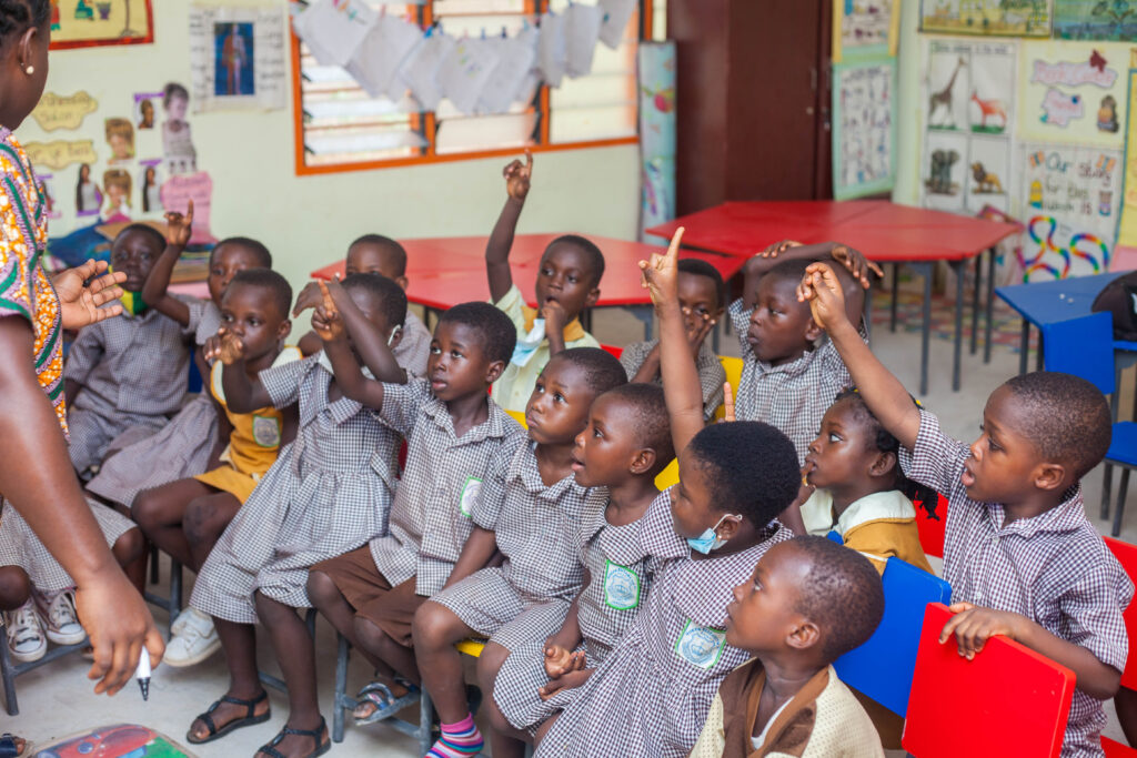 ATLFM1005's tweet card. The Ministry of Education has clarified that the compulsory use of Ghanaian languages as the medium of instruction applies only