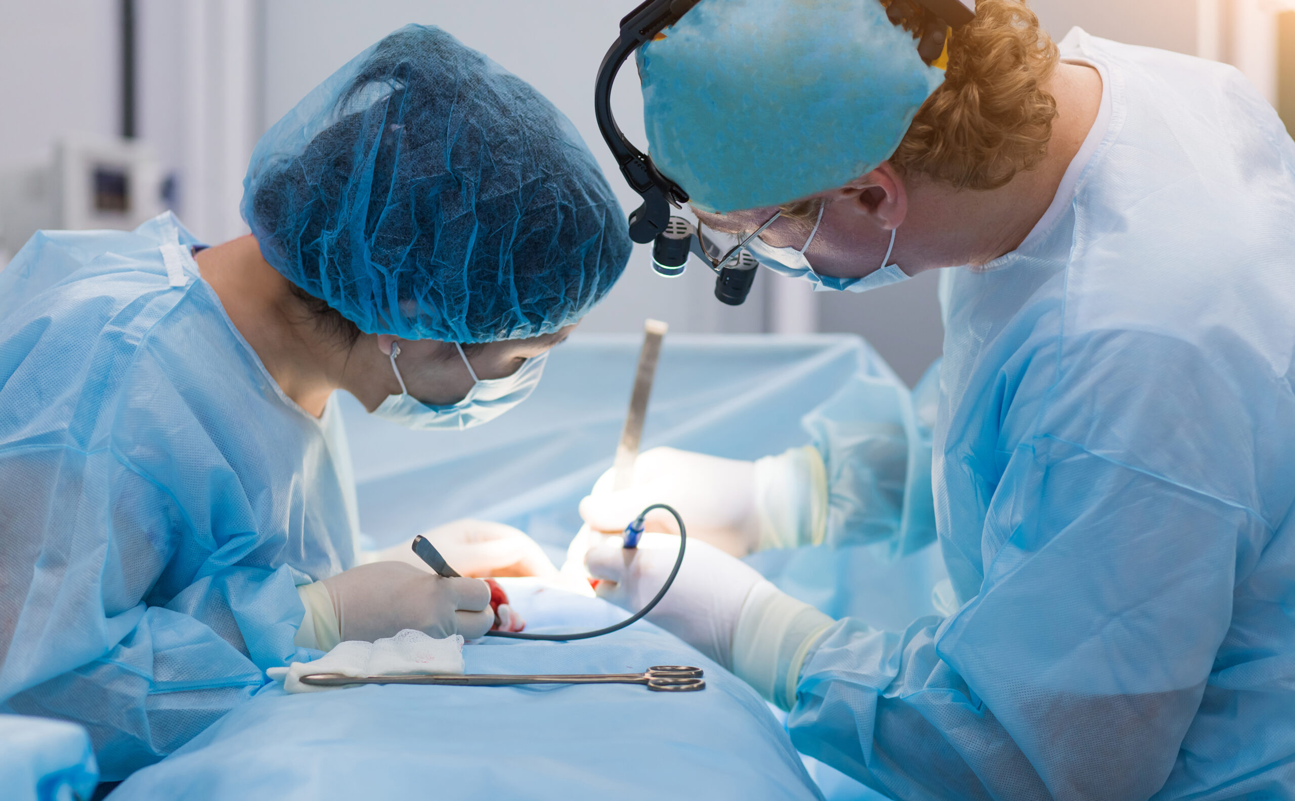 MeshCampaign's tweet card. The potential for breast mesh reconstruction lawsuits is growing, as manufacturers continue to market the devices without FDA approval despite increasing evidence of serious complications.