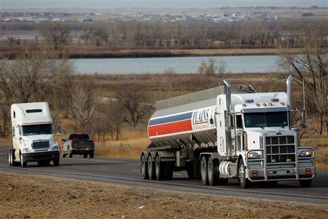 RealLibSmacker's tweet card. Illegal alien trucker with terrorist ties arrested by ICE after being released by Biden administration.