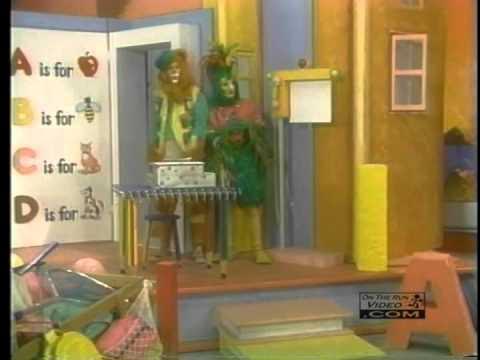 C11688Goodvibes's tweet card. Zoobilee Zoo - A Sticky Situation (Digitally Remastered)