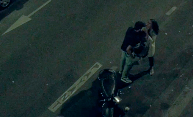 davidperrotin's tweet card. Le 3 juin dernier, le tribunal de Paris a blanchi une femme de 43 ans, accusée à tort de violences volontaires contre un agent de la BAC. Elle a été relaxée. Les juges ont démantelé la version des...