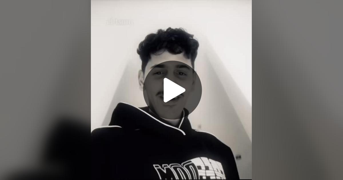 ebt_sam941's tweet card. ‏84 من تسجيلات الإعجاب، 10 من التعليقات. "لاططامممي بحر الشوق!🌊🤍”