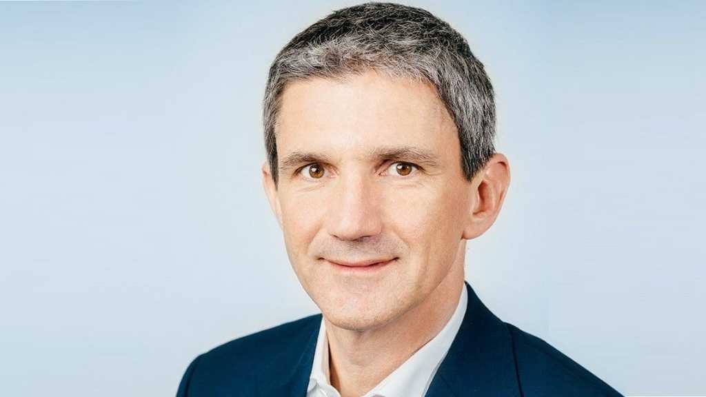 matthiashell's tweet card. Nach einigen Krisenjahren hat Cyberport Umsatzwachstum und Profitabilität im Griff. Geschäftsführer Helmar Hipp erklärt, was der Elektronikversender bei seiner Multichannel-Strategie richtigmacht und...