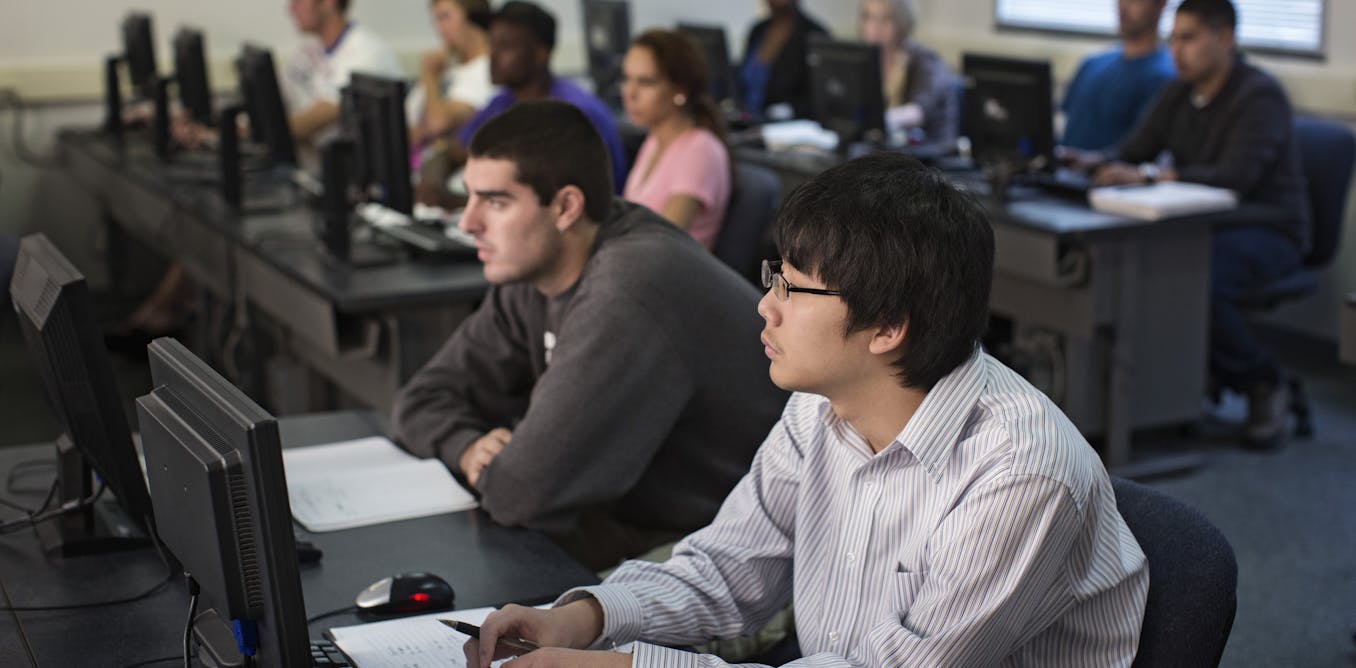 CSNCOC's tweet card. Generative AI is in the workplace already, so students should learn how to use it. But an early experiment shows generative AI is different than learning previous business apps.