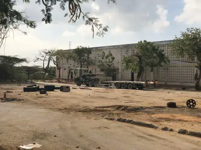 Goobjooge's tweet card. FAAHFAAHIN: Qarrax is-miidaamin ah oo AS ku qaaday Kuliyadda Jaalle Siyaad iyo Saraakiil Caddaan ah.. - Goobjooge.net: Somali News, Somalia news Analysis.