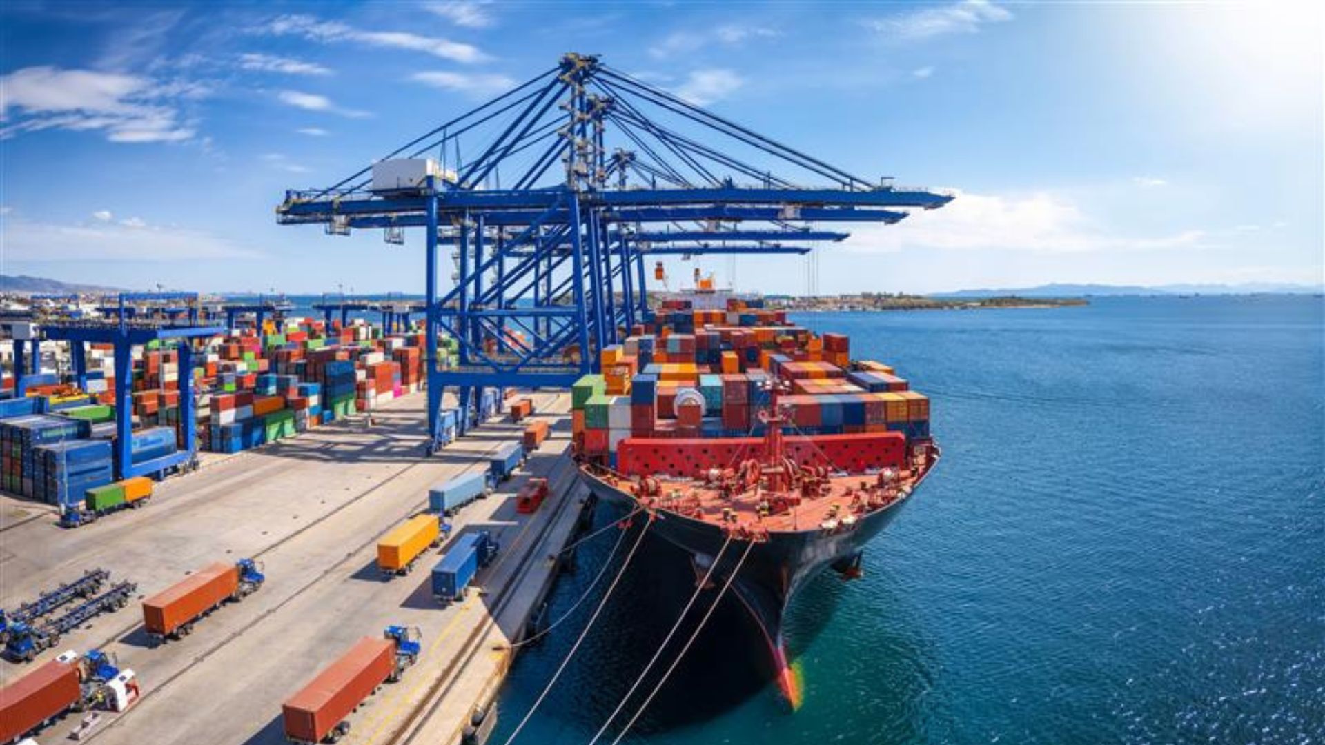 AGEXPORTGT's tweet card. Por ello, AGEXPORT presenta el suplemento “Puertos: este no es un problema de barcos, es un problema de país”, una publicación que analiza la magnitud del