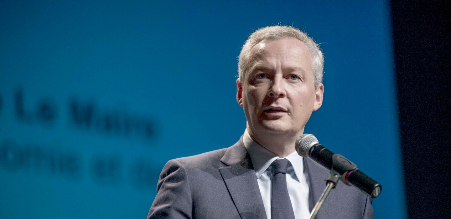 mvignaud's tweet card. La Commission d'information de la chambre haute porte une lourde charge contre l'ancien gouvernement, accusé de « double discours »