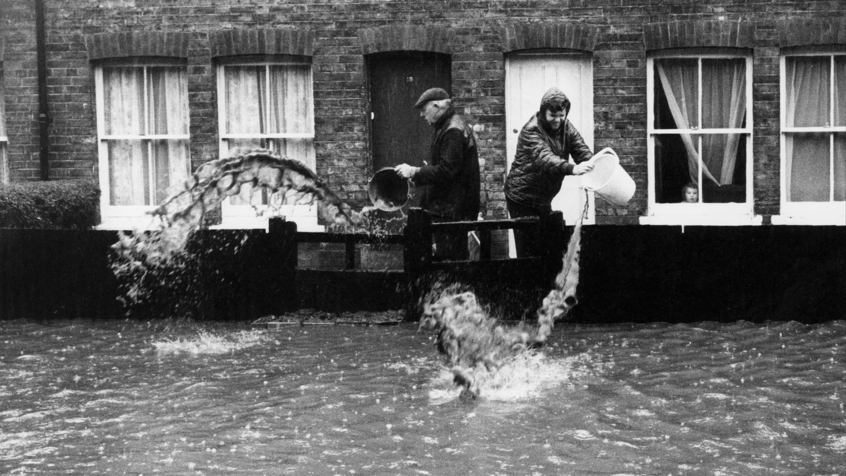 ftweekend's tweet card. New modelling puts 4.6mn English properties at risk from rain that falls faster than the ground can absorb it — a jump of 43 per cent on a year ago. Insurers are beating a retreat, but few homeowners...