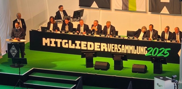 BorussiaXpl's tweet card. Ein Kommentar von @lucaslenzen Für neutrale Zuschauer war das 3:4 gegen Holstein Kiel ein Spektakel. Für Fans von Borussia Mönchengladbach hingegen war es ein beispielhafter Tiefpunkt einer enttäus…