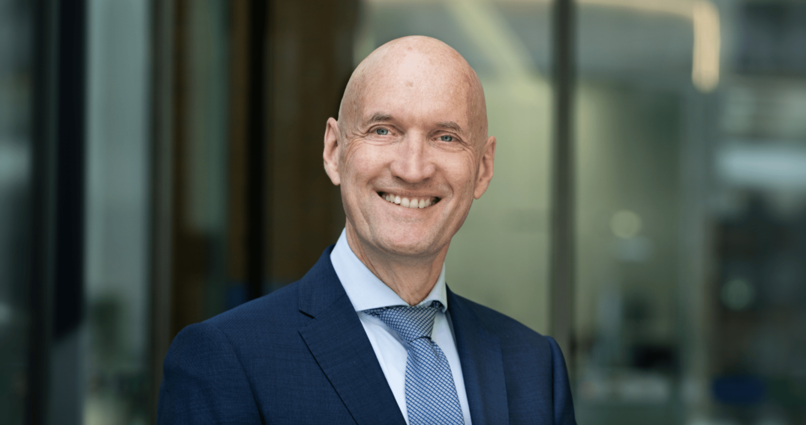 SmartHealthNL's tweet card. Minister Ernst Kuipers op het Mobile Healthcare congres 2022: "We moeten afstappen van de boodschap dat de markt alles oplost."