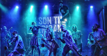 Tweet card summary image