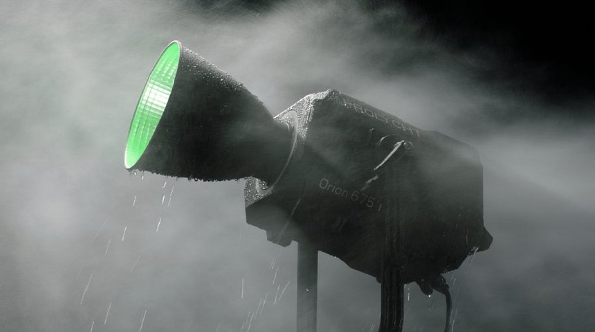 SosCine's tweet card. Prolycht has announced its new high-powered Orion 675 FS full spectrum RGBACL color spotlight. The Orion 675 FS utilizes a 6-color