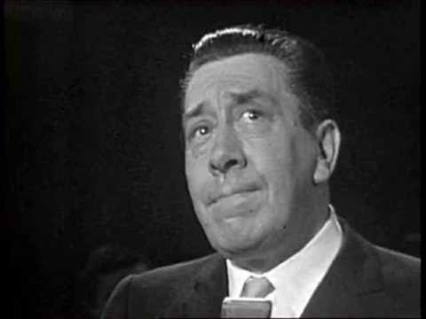 DuthoitX's tweet card. fernandel - Les gens riaient