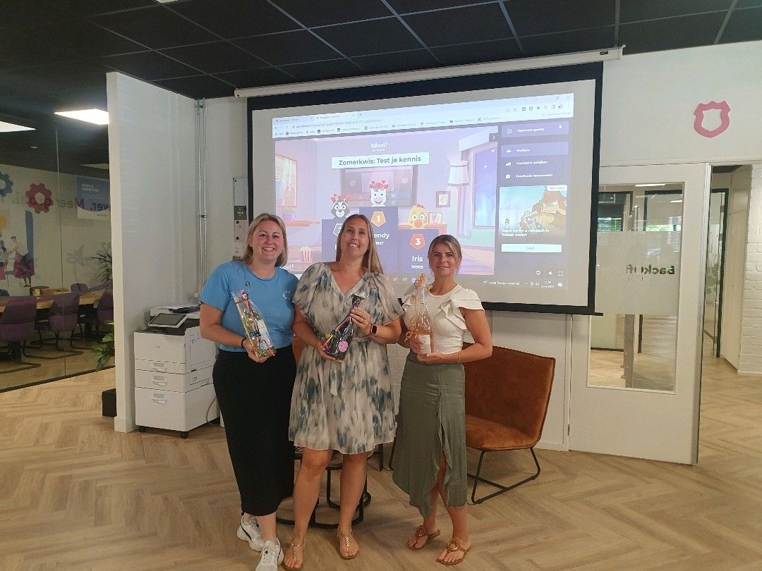 FlexAssets's tweet card. Uitzenden is een vak! Daar hoort vakkennis bij. Bij BackOfficer begrijpen ze dat. Na een serie trainingen sloten we vandaag met een grote kwis af. Gefeliciteerd met jullie mooie score Wendy Princen,...