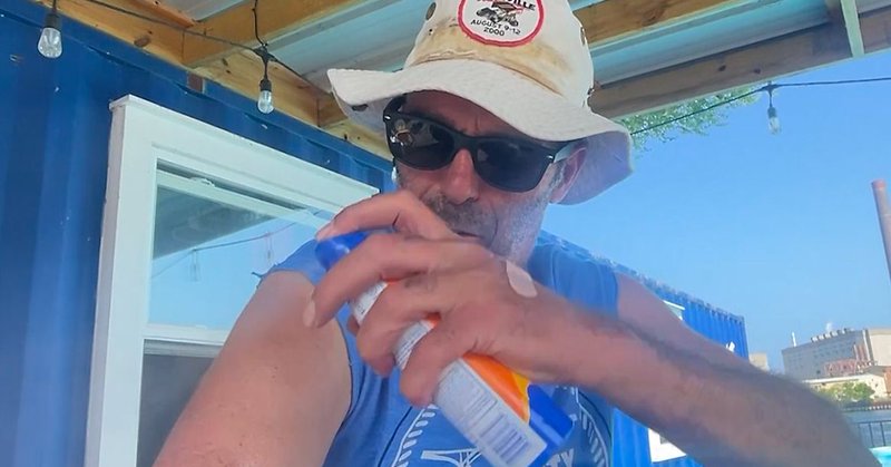 Tweet card summary image