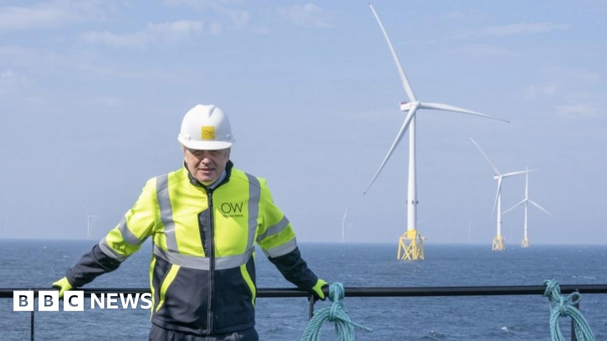 CarolineLucas's tweet card. The PM said closing "so many" coal mines gave the UK an "early start" in climate fight.