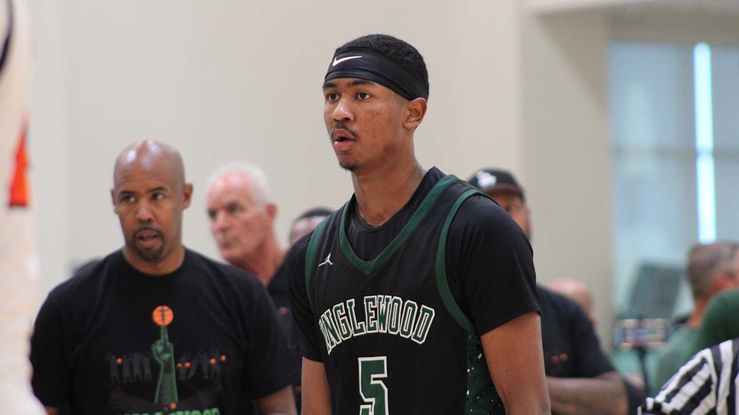 Tarek_Fattal's tweet card. Missouri commit Jason Crowe Jr. could be California's new all-time leading scorer before January.