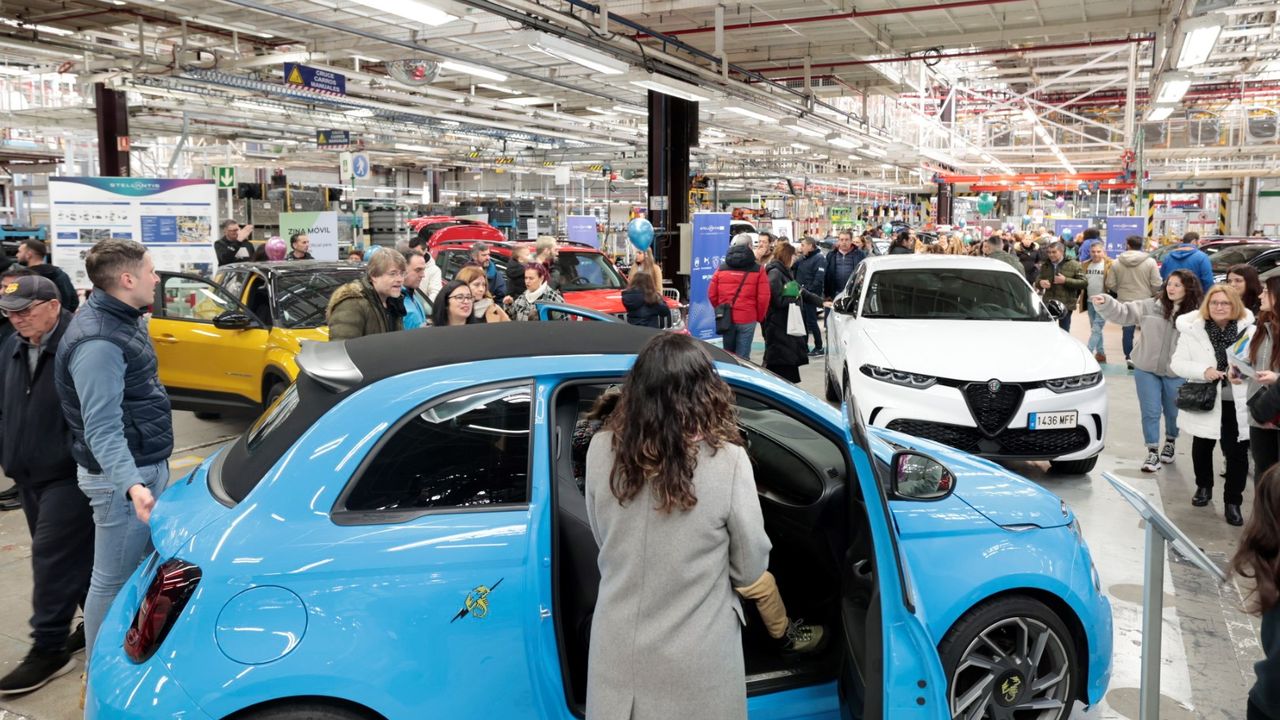 automercadillo's tweet card. Hubo sorteos para disfrutar de algunos de los vehículos, siendo un Maserati el premio estrella