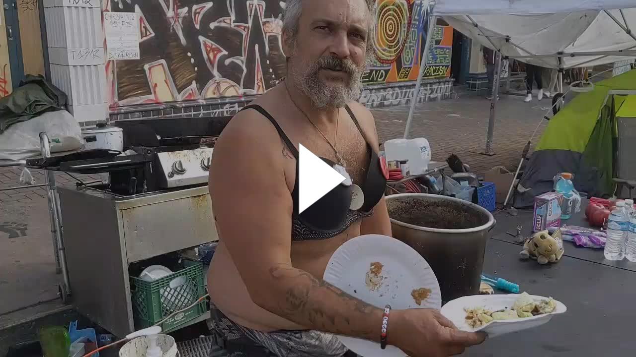 MadCabbageFlow's tweet card. ShawnGui - Seattle CHAZ / CHOP free zone + protests