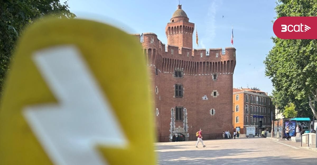 KilianSFcat's tweet card. Al "Sense fronteres" arrenquem temporada a Perpinyà, on ens trobem amb Annabelle Brunet, advocada i política nord-catalana i candidata catalanista a l'alcaldia de Perpinyà per la plataforma Primave...