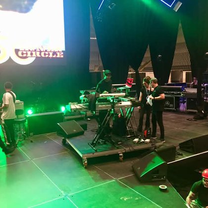 Tweet card summary image