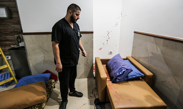 TCG_REAL1's tweet card. Counter-terrorism officers enter Jenin’s Ibn Sina hospital wearing doctors’ scrubs and women’s clothesMiddle East crisis – live updates