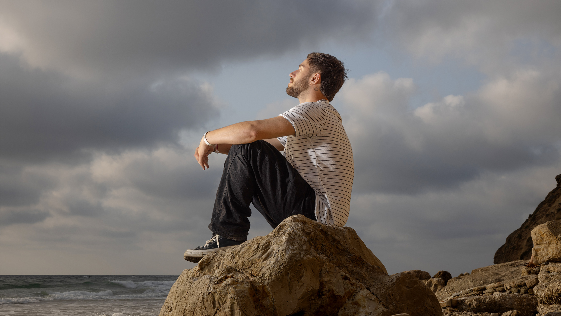 TheEconomist's tweet card. Omer Shem Tov was kidnapped on October 7th. He survived by becoming his captors’ cook